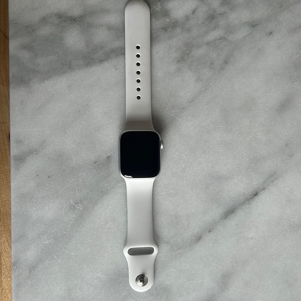 Apple Watch SE silver